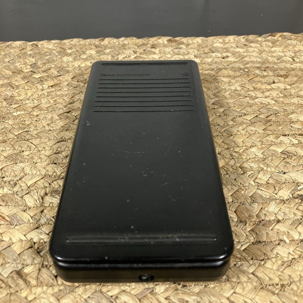 Texas Instruments TI-85 Graphing Calculator with Cover - Picture 6 of 6